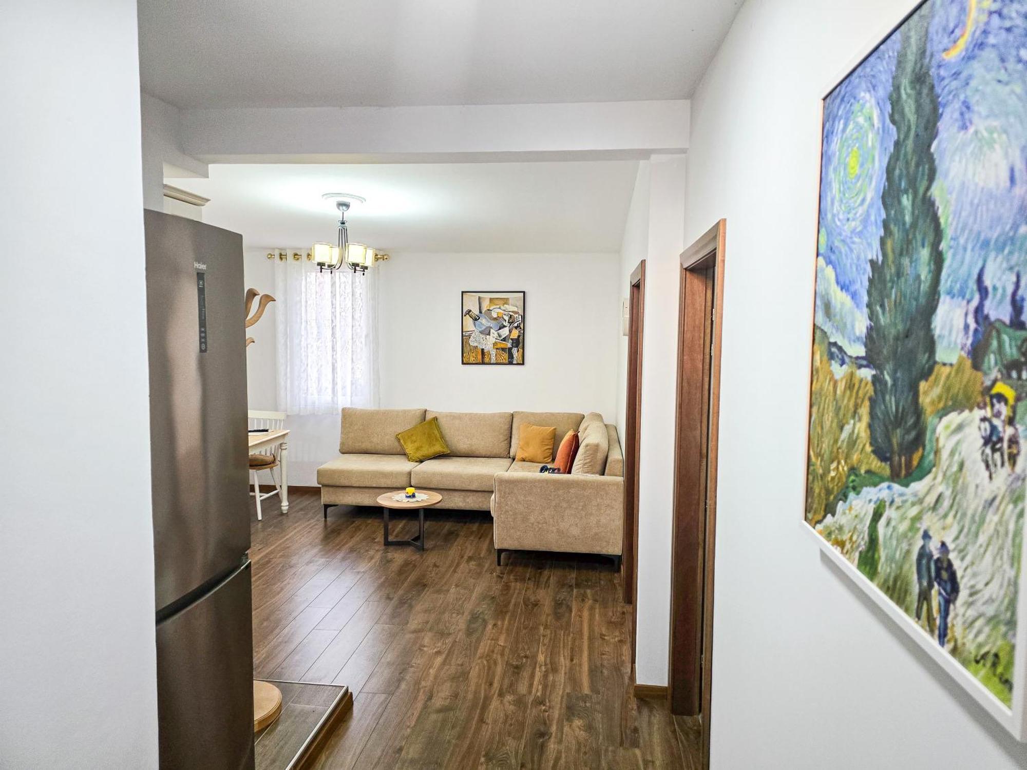 Lake Park 2Br Apartment ティラナ エクステリア 写真
